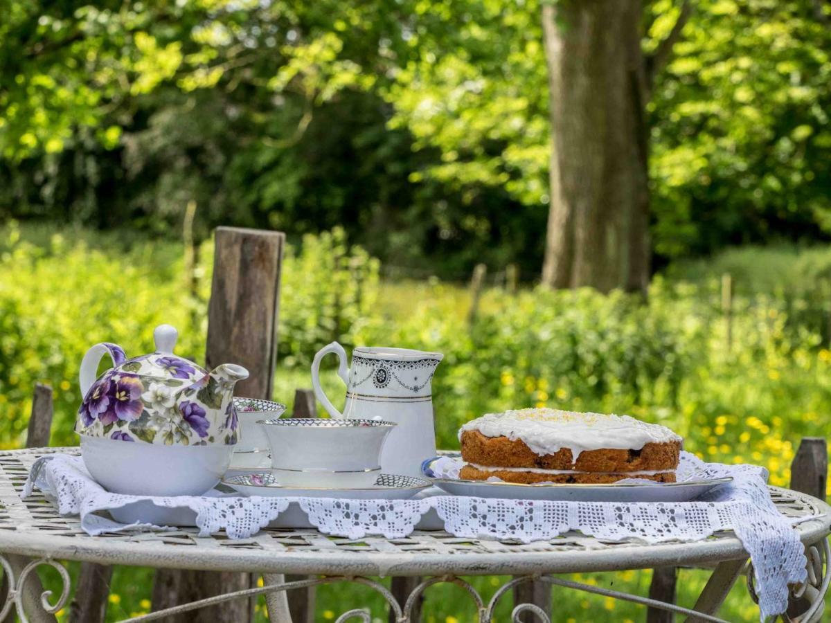 The Old Apple Shed Cosy Heated Cottage In A Meadow Close To The Charming Village Of Bethersden Ashford Kültér fotó